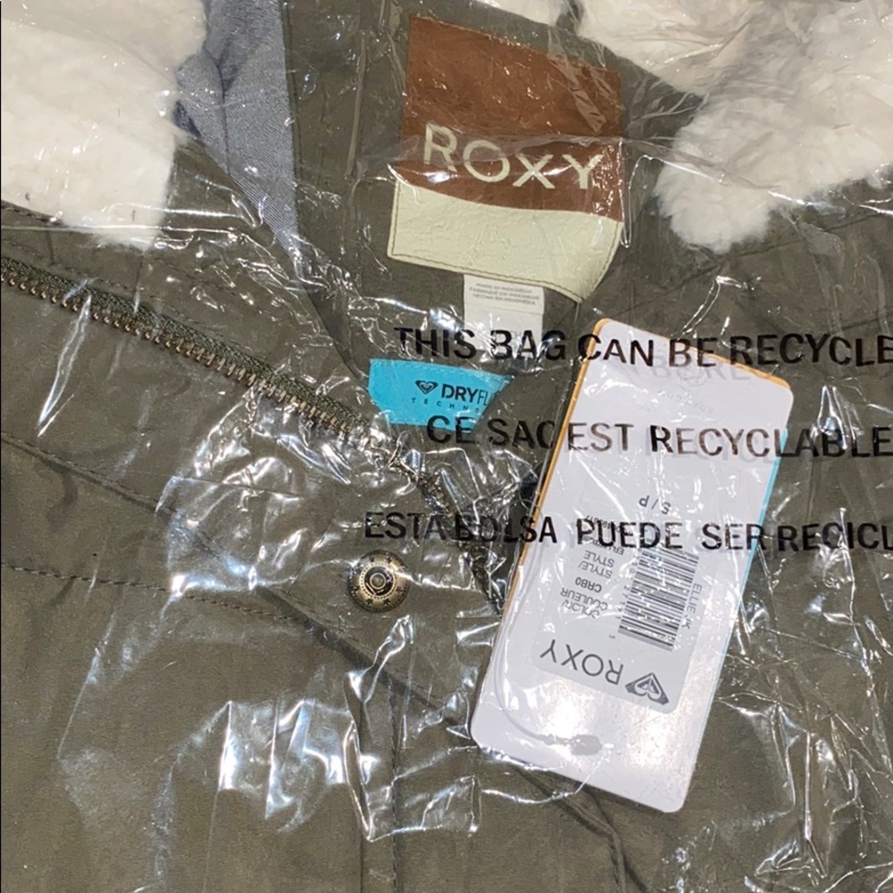 🔥Roxy 5K - Waterproof Longline Hooded Jacket NWT - Picture 9 of 15